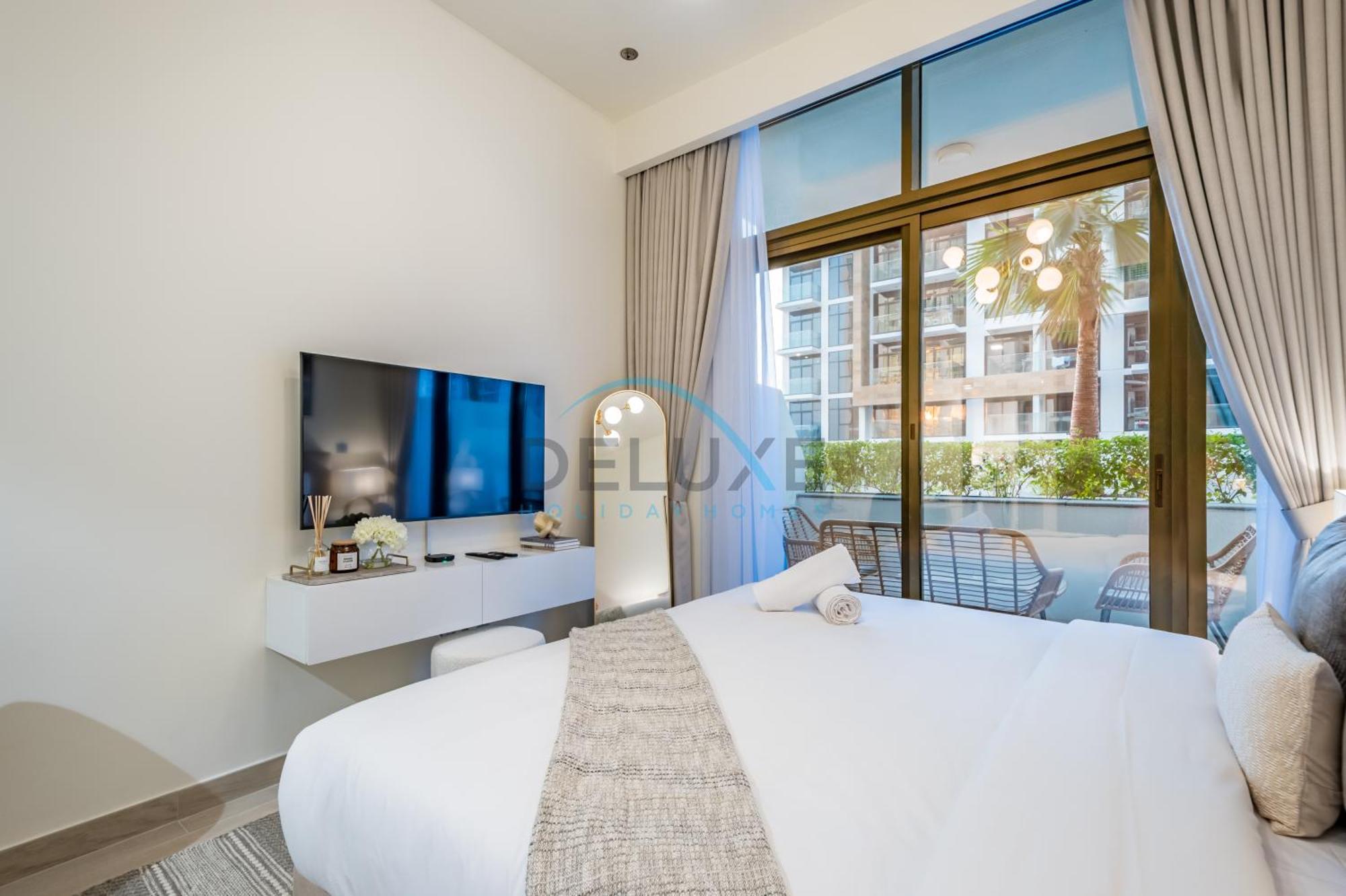 Apartment Charming In Azizi Riviera 48 By Deluxe Homes