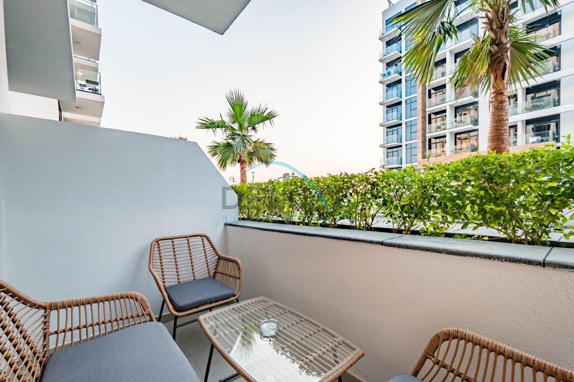 Apartment Charming In Azizi Riviera 48 By Deluxe Homes *